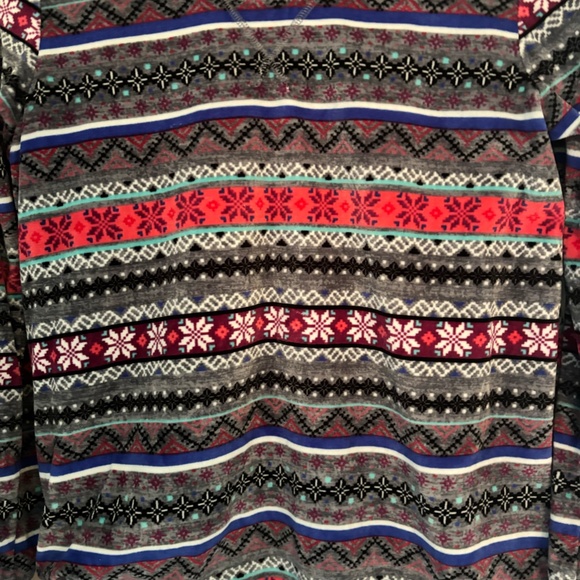 Climate Right 2 pc pajama set. Snowflake design. Small. Excellent condition - Picture 2 of 4